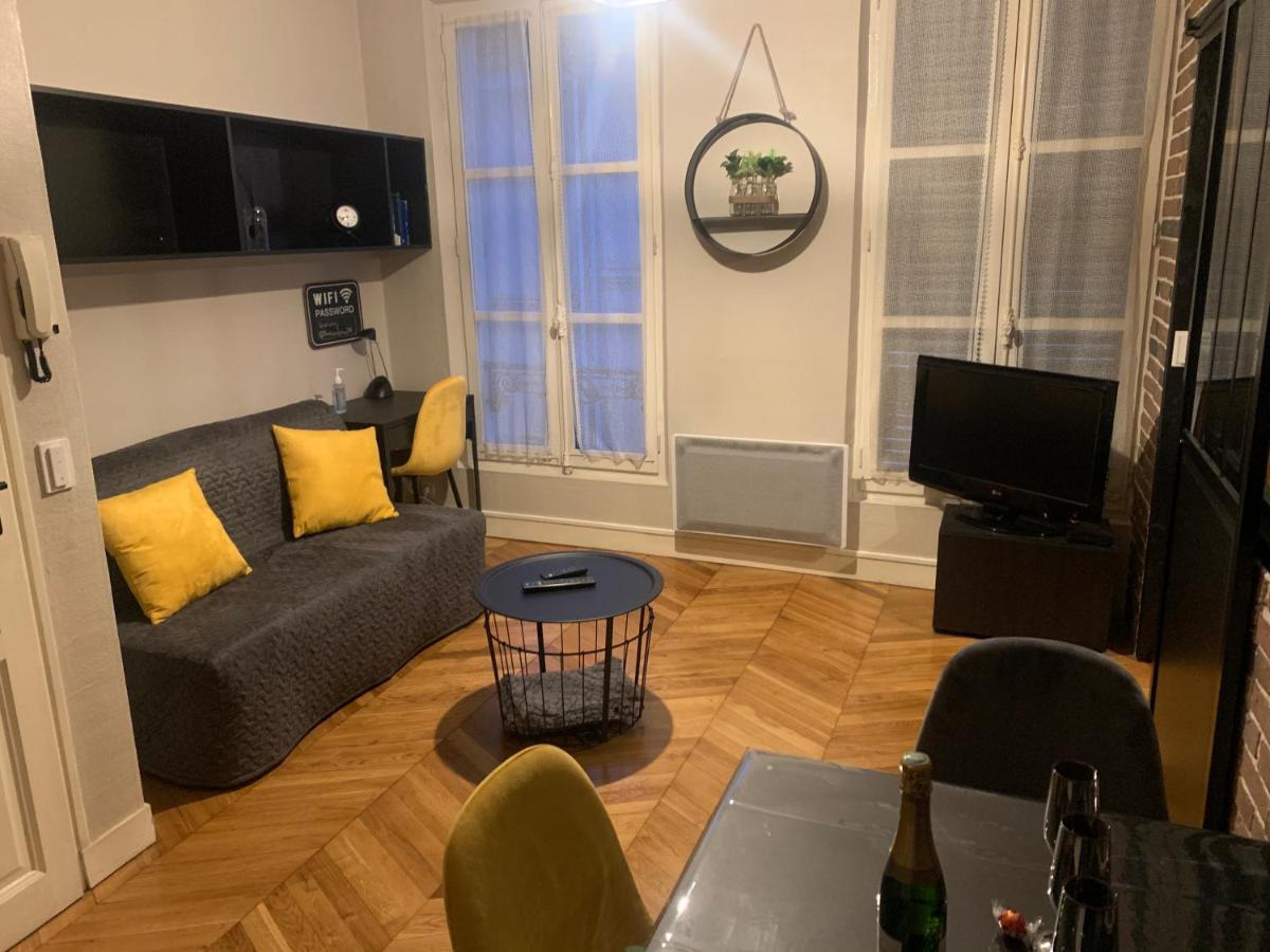 Appartement Centre ฟงแตนโบล ภายนอก รูปภาพ