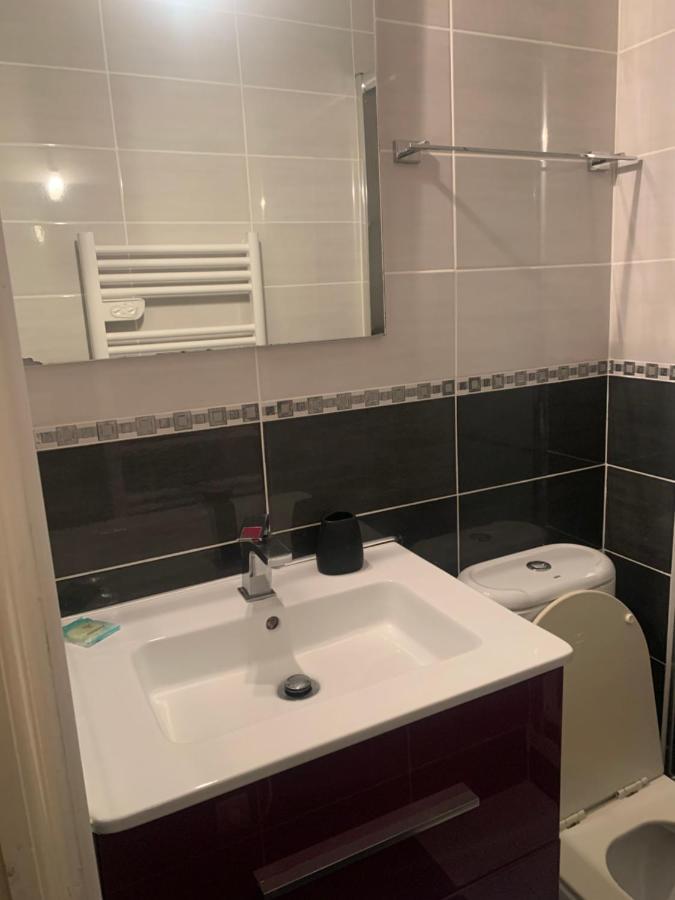 Appartement Centre ฟงแตนโบล ภายนอก รูปภาพ